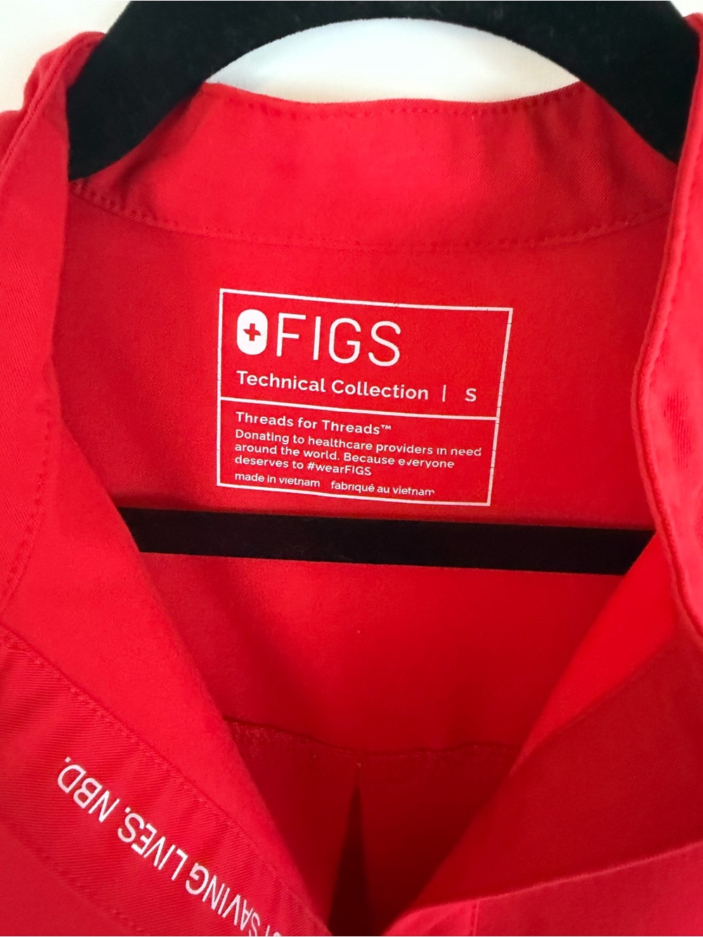 FIGS Technical Collection Red Scrub Set S/T - Picture 5 of 15